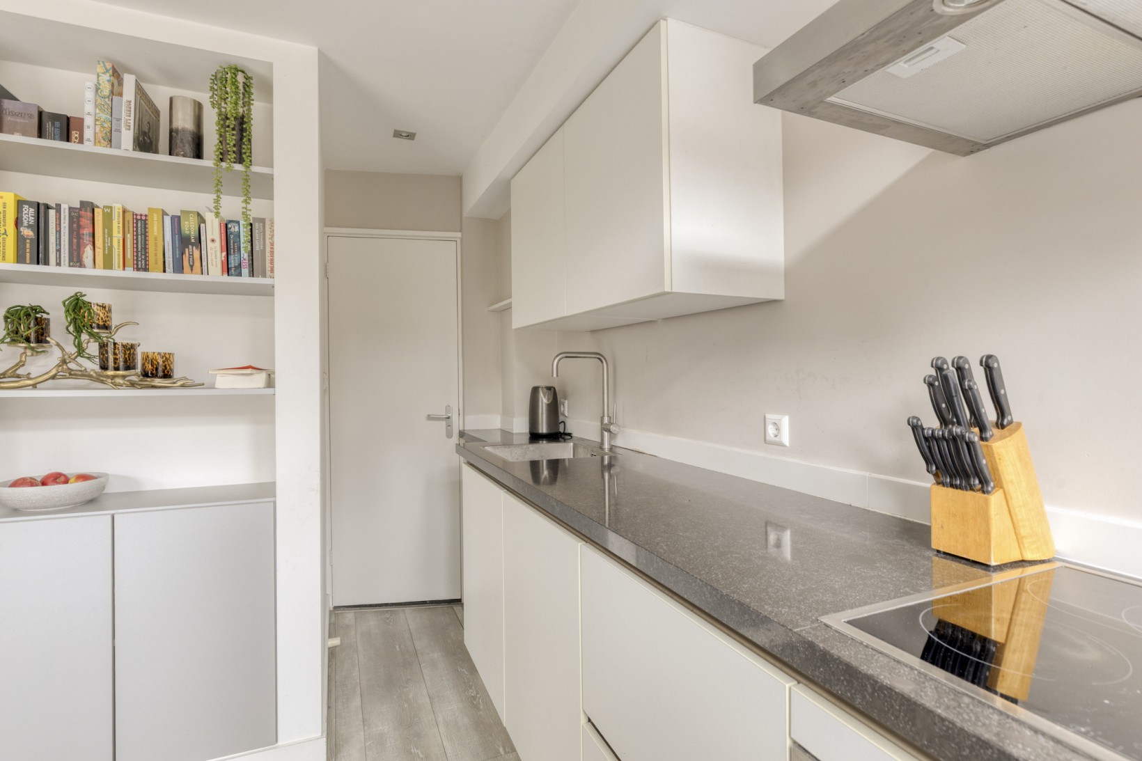 Hoekwoning te koop: St Jozefstraat 19, Volendam