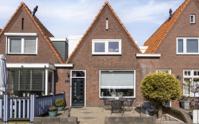 Pastoor van der Weidenstraat 12