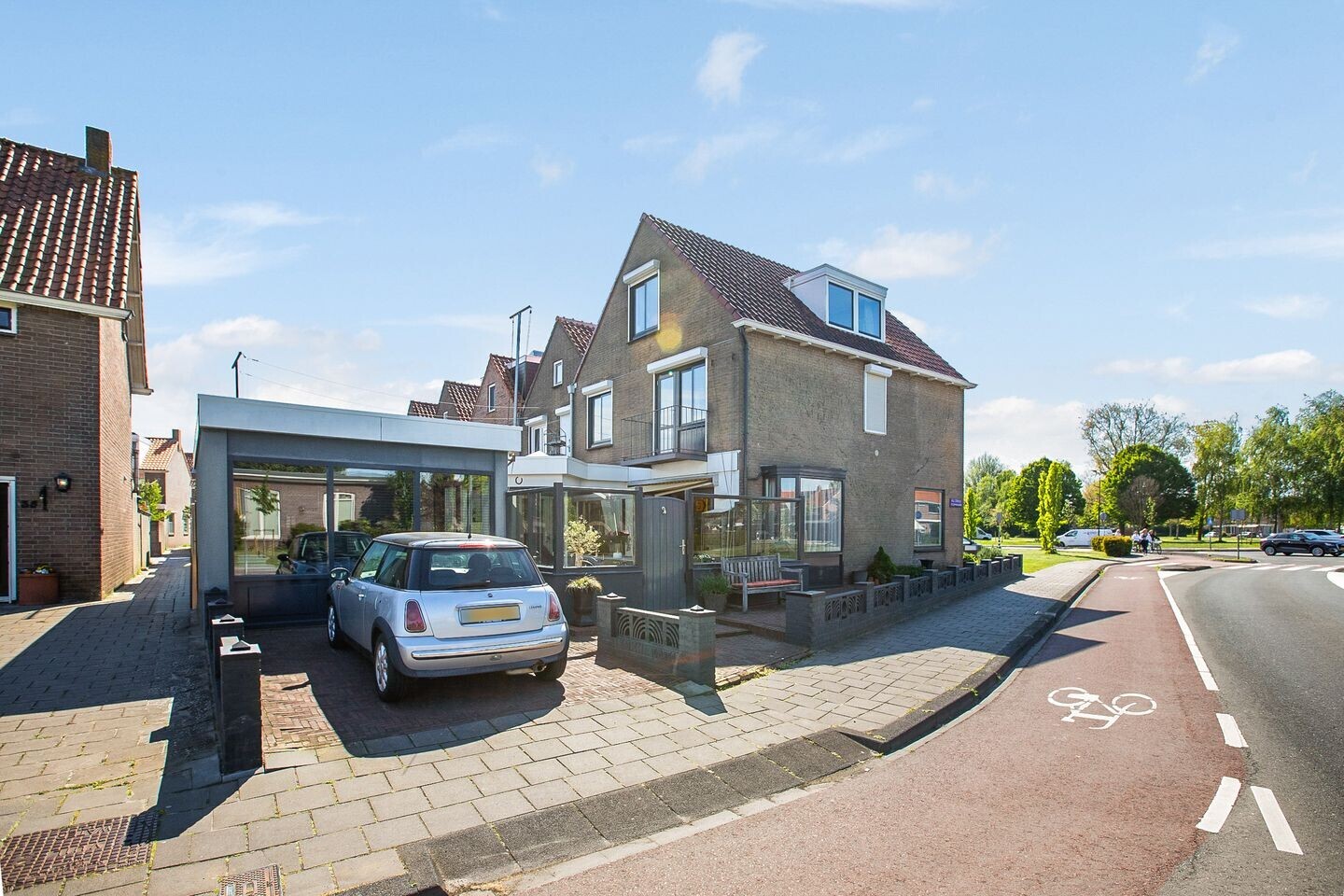 Hoekwoning te koop: Anjelierenstraat 44, Volendam