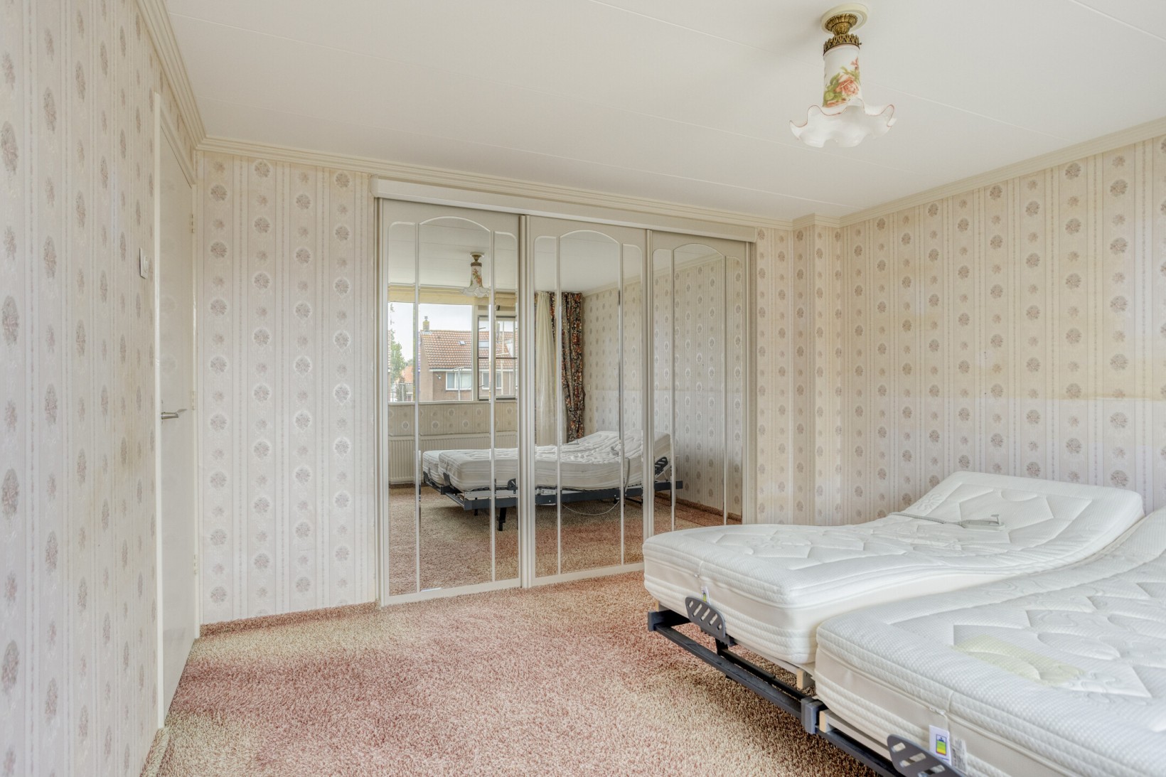 Tussenwoning te koop: Urkerstraat 6, Volendam