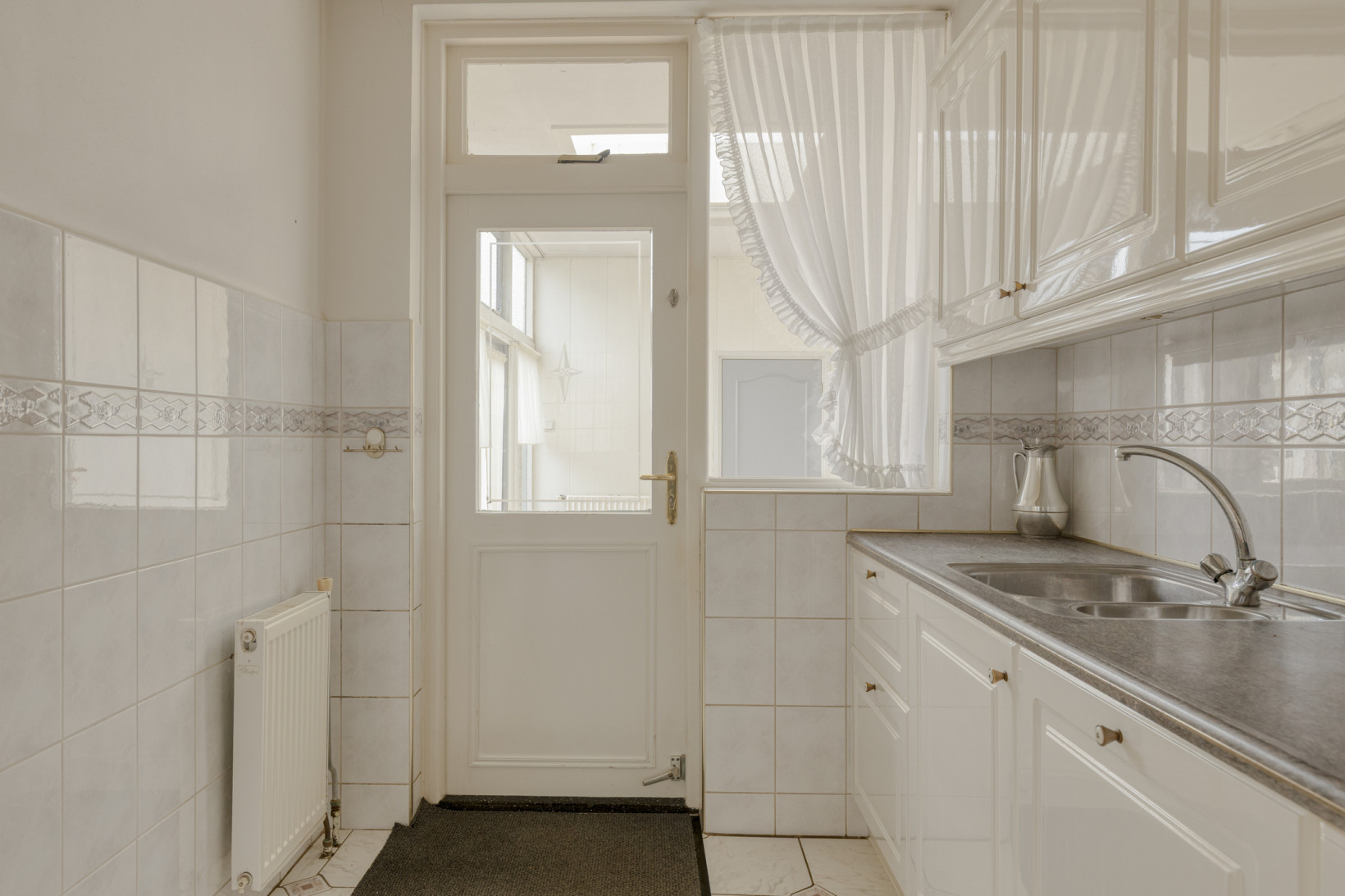 Hoekwoning te koop: Irissenstraat 28, Volendam