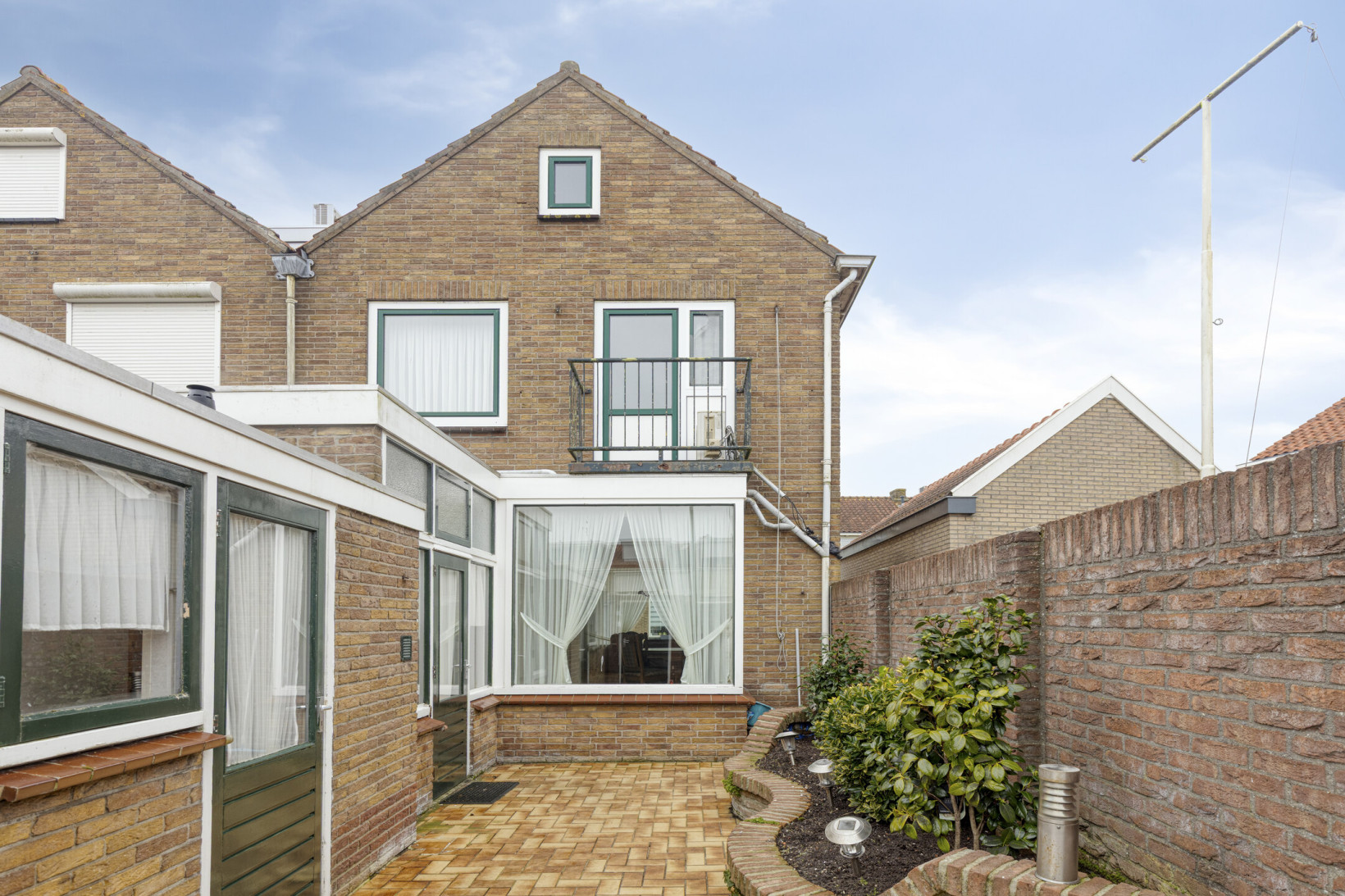 Hoekwoning te koop: Irissenstraat 28, Volendam
