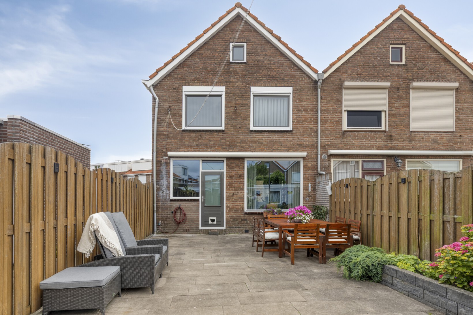 Hoekwoning te koop: Rozenstraat 22, Volendam
