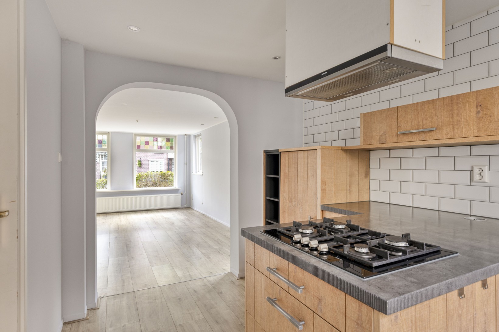 Hoekwoning te koop: Doolhof 53, Volendam