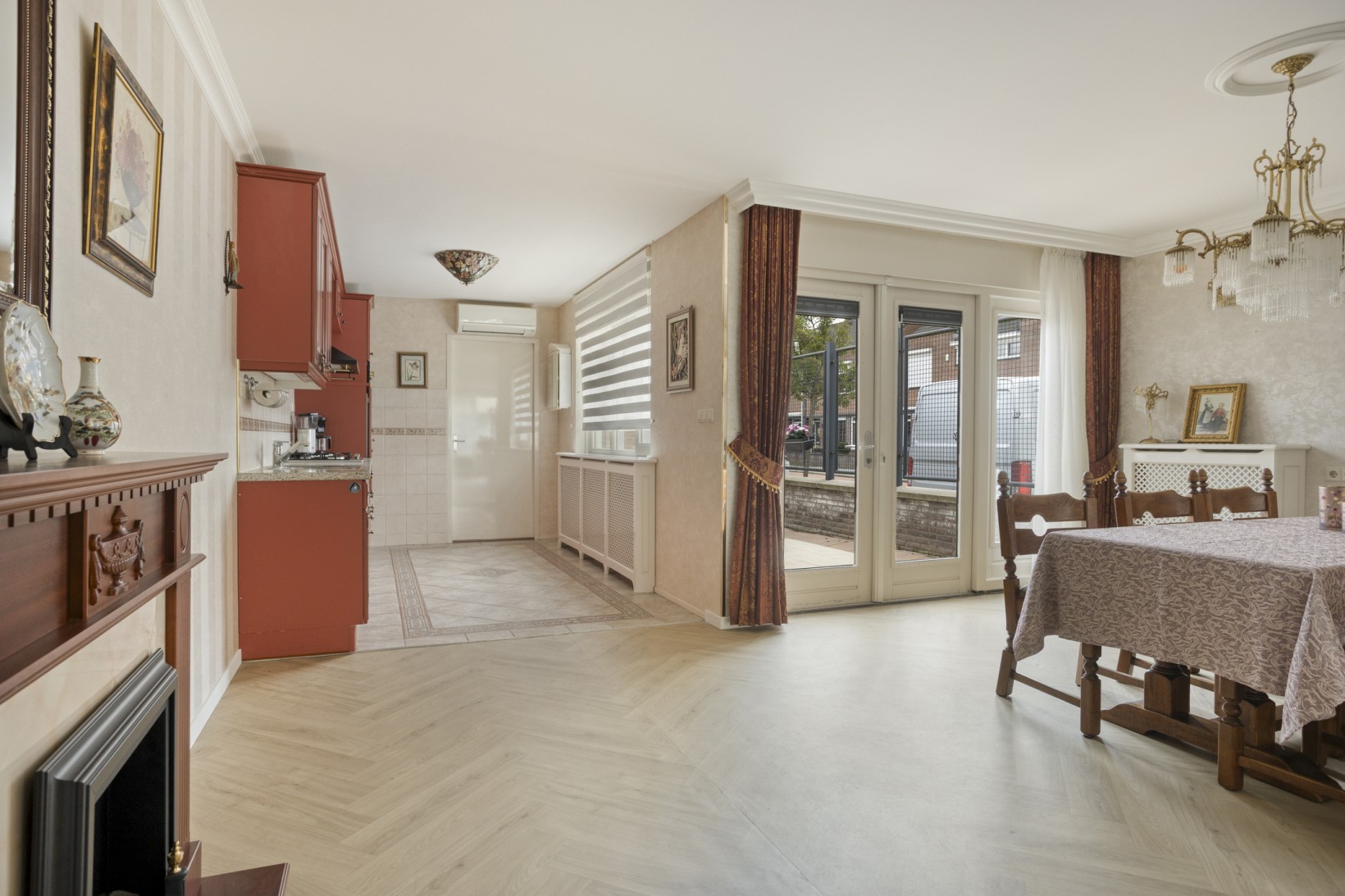 Hoekwoning te koop: G A Brederodestraat 161, Volendam