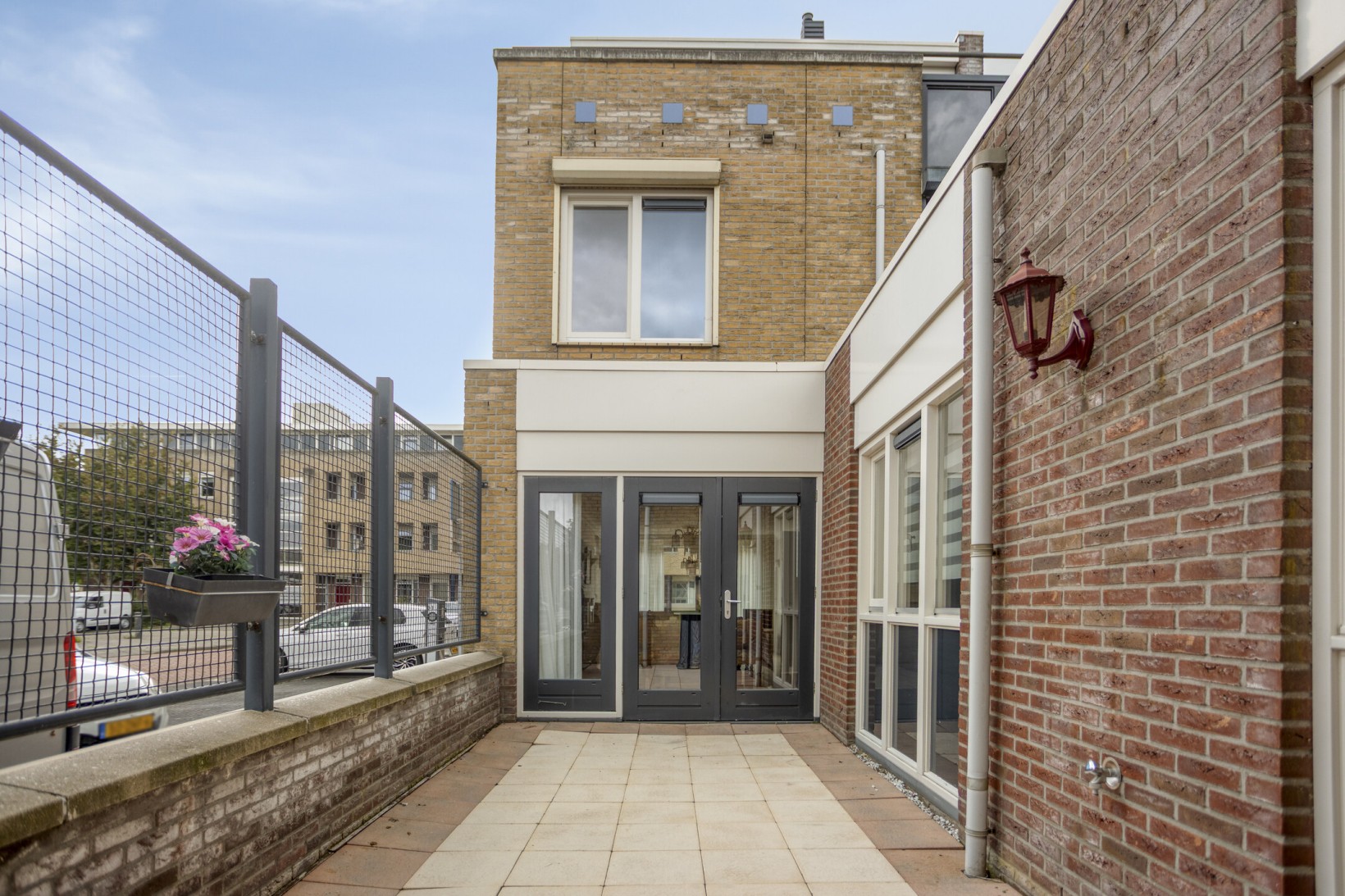 Hoekwoning te koop: G A Brederodestraat 161, Volendam