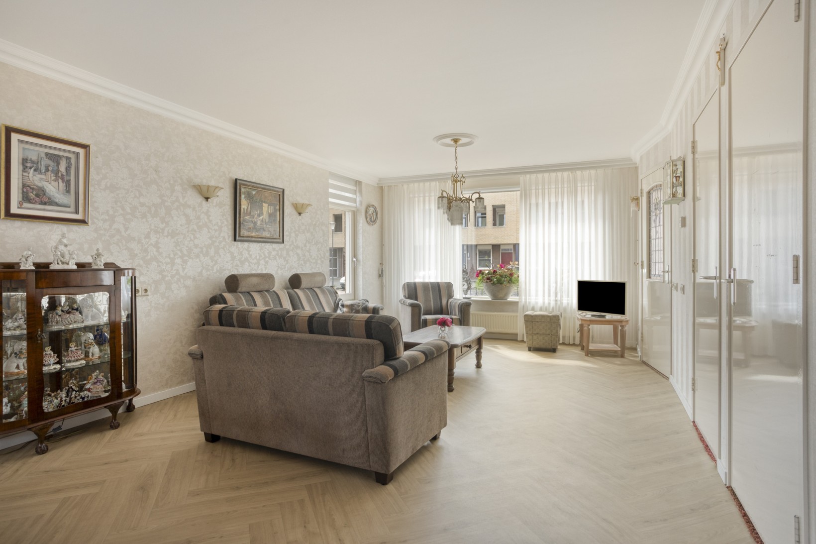 Hoekwoning te koop: G A Brederodestraat 161, Volendam