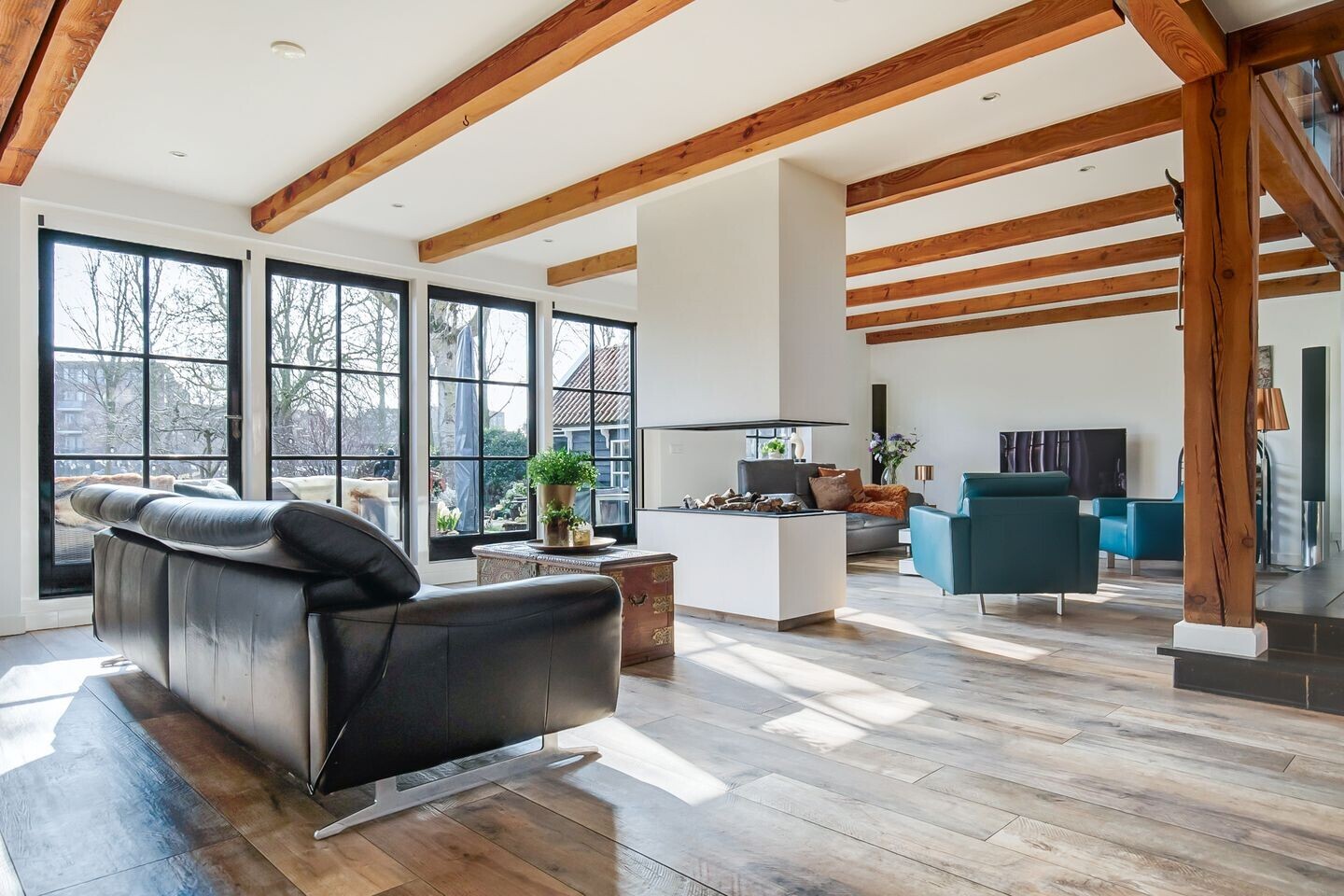 Hoekwoning te koop: Bloemendaal 4, Monnickendam