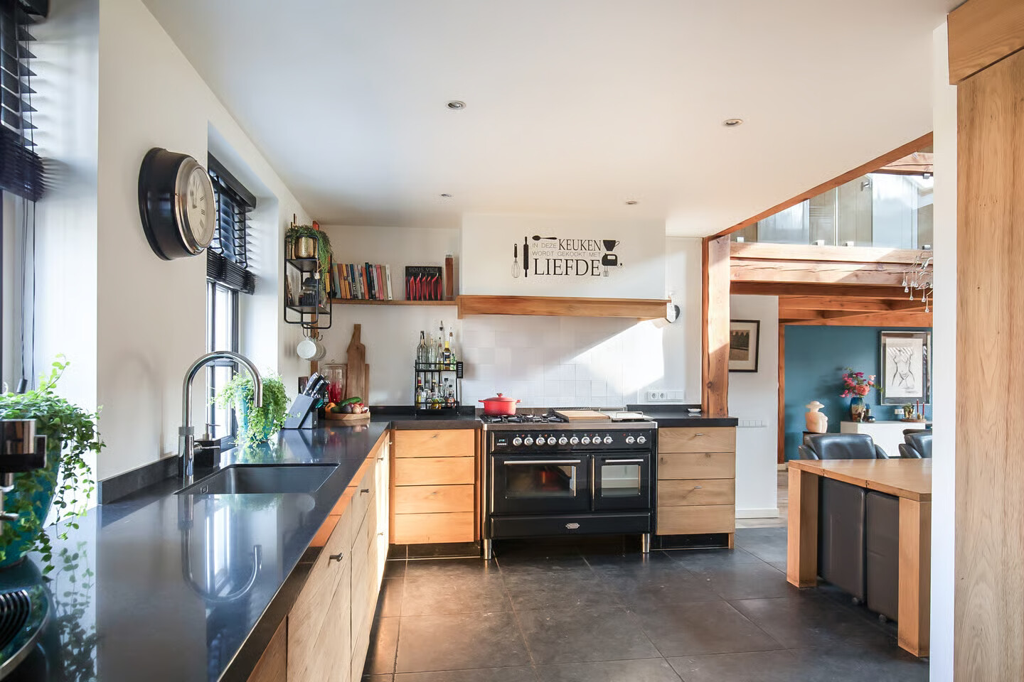 Hoekwoning te koop: Bloemendaal 4, Monnickendam