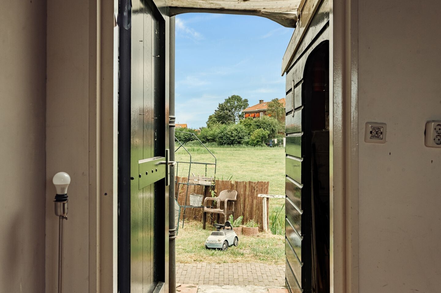 Hoekwoning te koop: Het Rietland 1, Marken