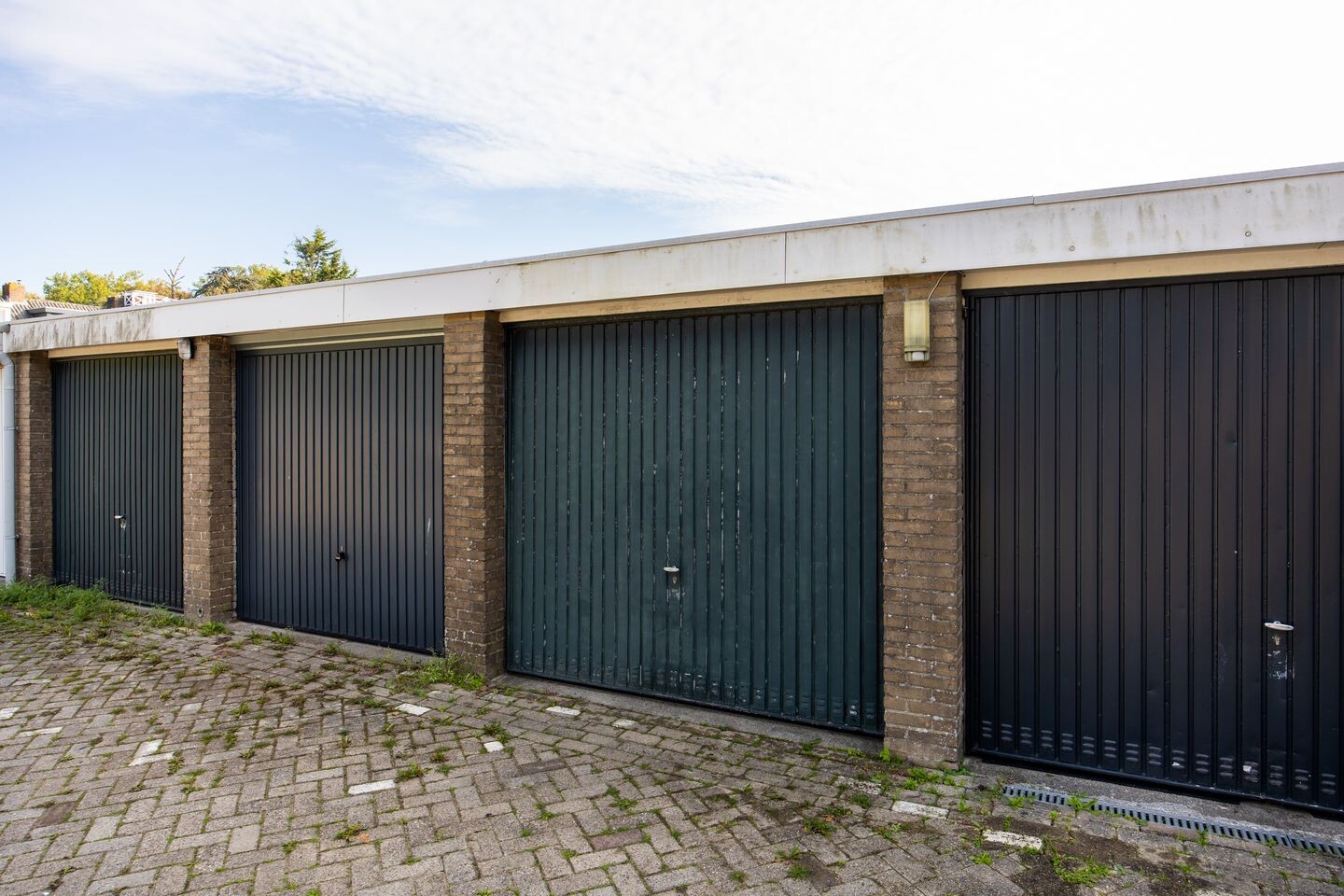 Tussenwoning te koop: Troelstralaan 5, Zwanenburg