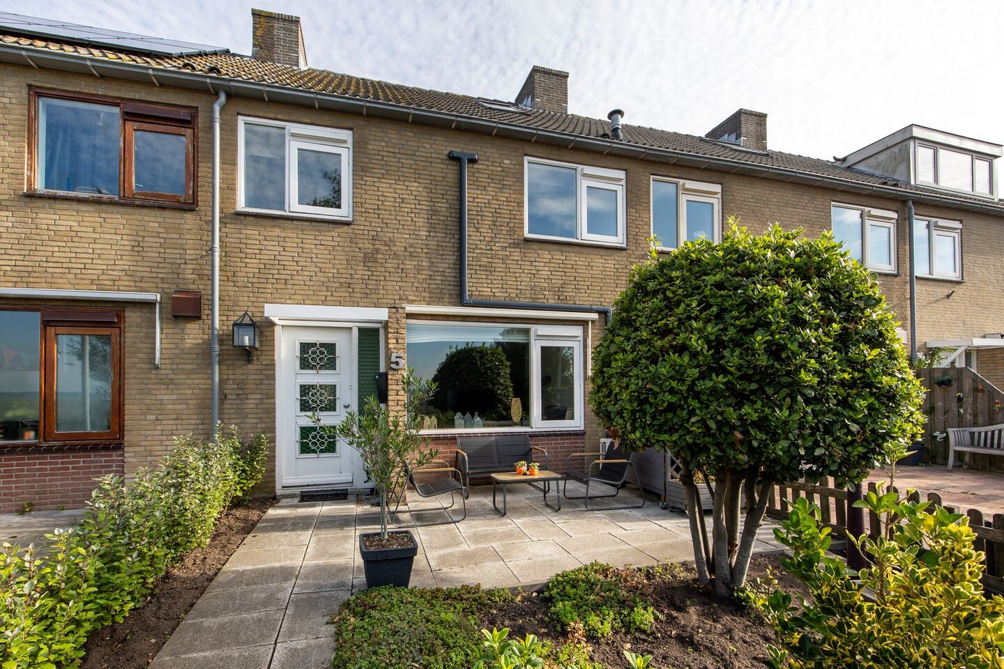 Tussenwoning te koop: Troelstralaan 5, Zwanenburg