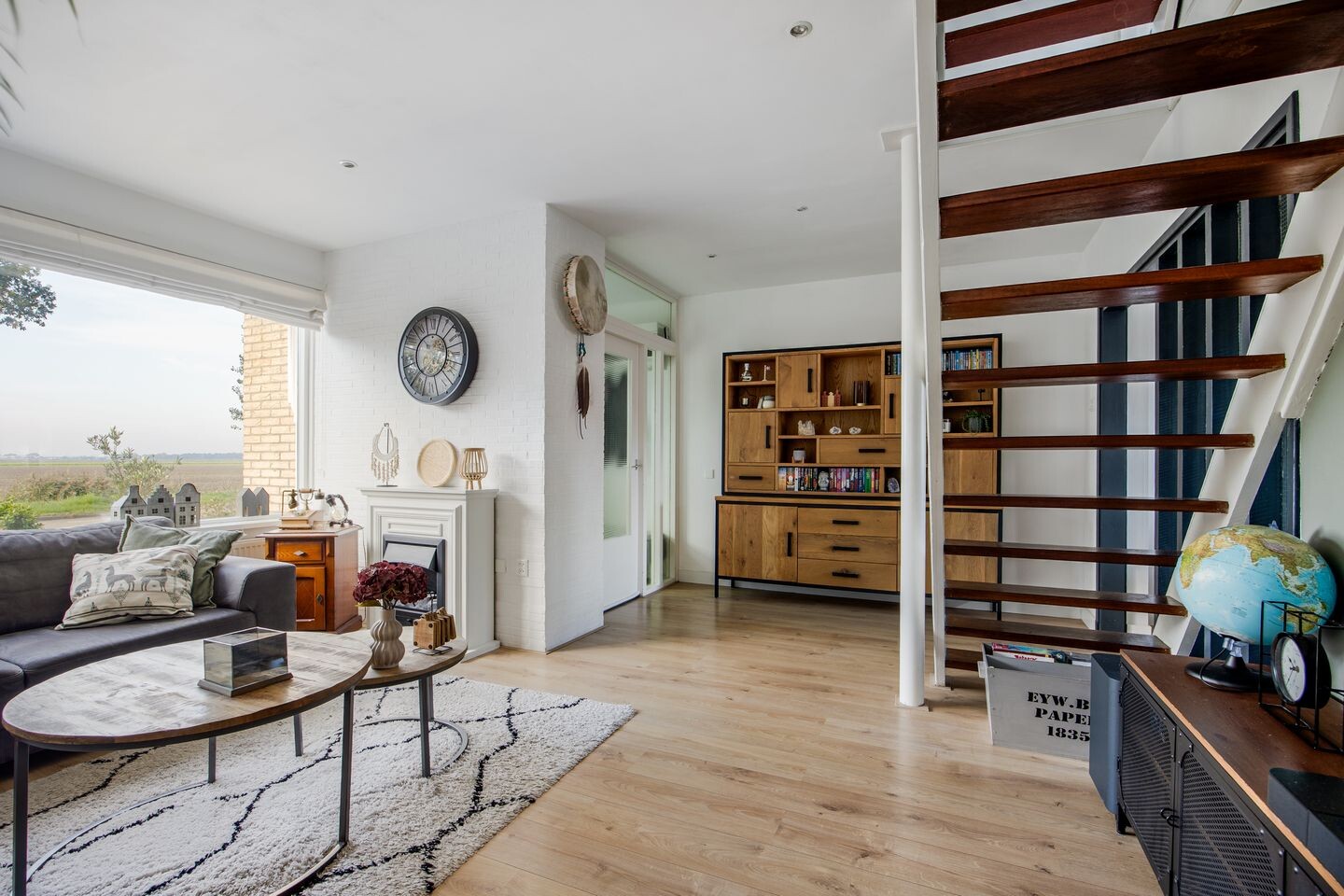 Tussenwoning te koop: Troelstralaan 5, Zwanenburg