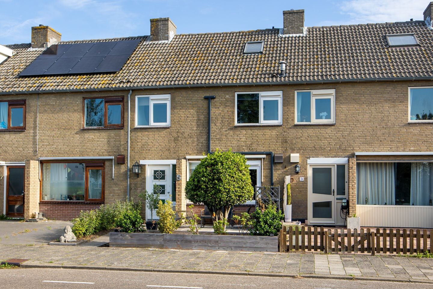 Tussenwoning te koop: Troelstralaan 5, Zwanenburg