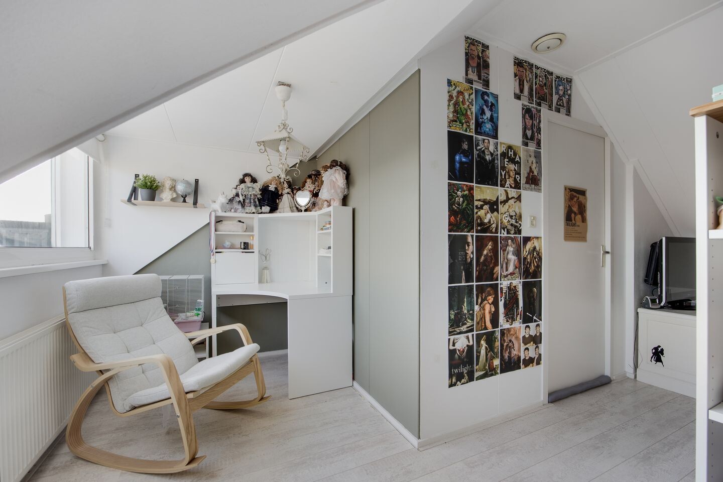 Tussenwoning te koop: Troelstralaan 5, Zwanenburg