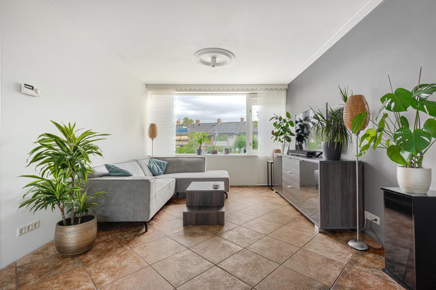 Woning te koop: Dennenlaan 181, Zwanenburg