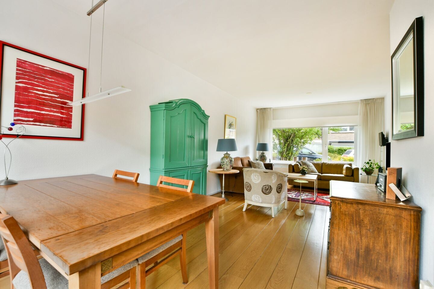 Tussenwoning te koop: Larixlaan 24, Zwanenburg