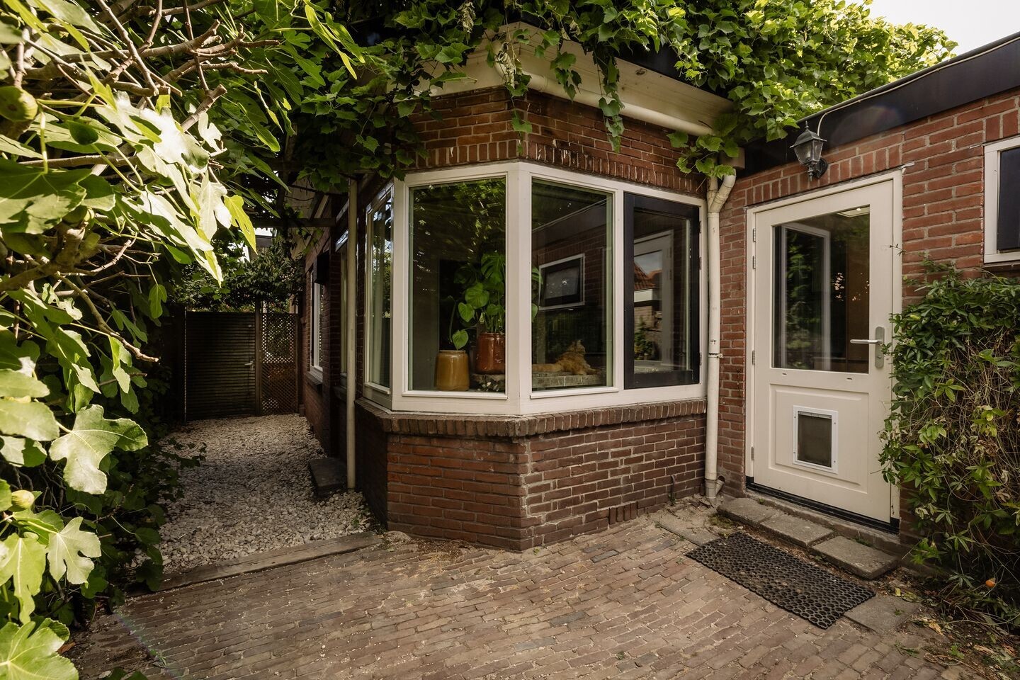 Hoekwoning te koop: Kastanjelaan 48, Zwanenburg