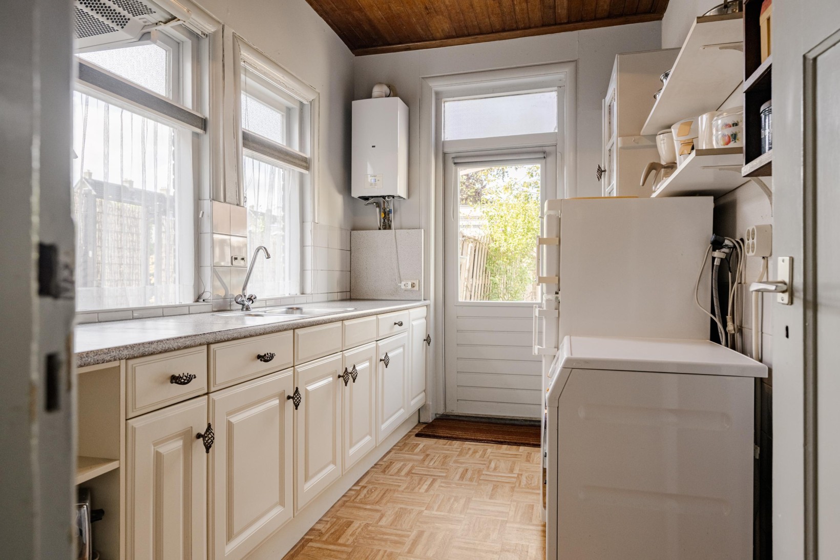 Vrijstaande woning te koop: Marialaan 35, Zwanenburg