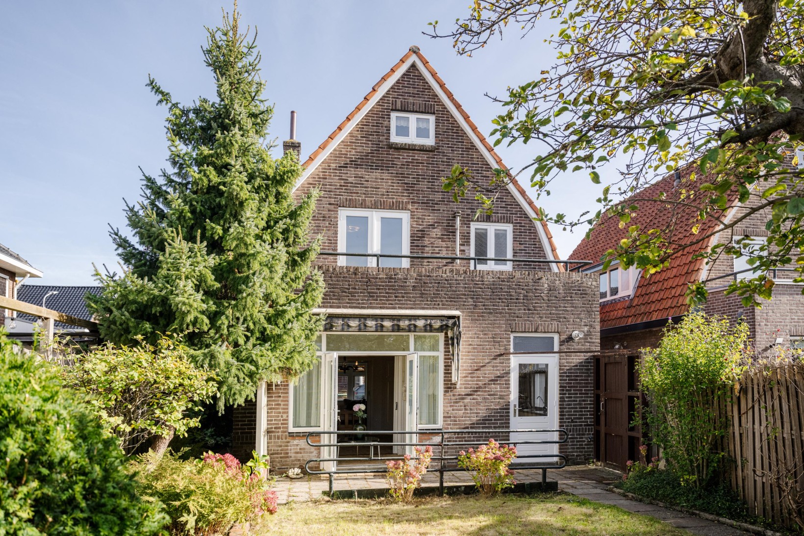 Vrijstaande woning te koop: Marialaan 35, Zwanenburg