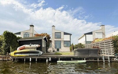 Teding van Berkhoutweg 36