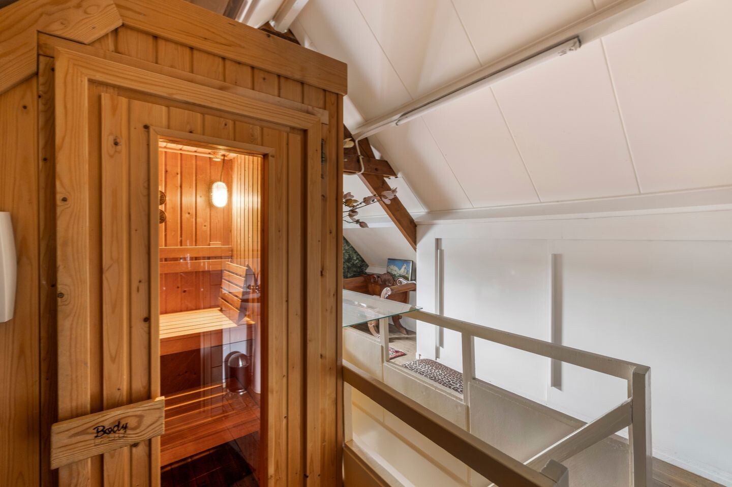 Tussenwoning te koop: Nieuwemeerdijk 39, Badhoevedorp