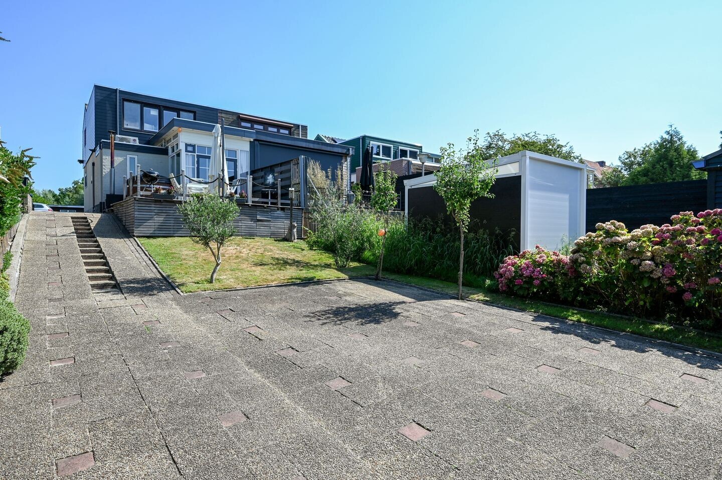 Twee-onder-één-kap te koop: Nieuwemeerdijk 148, Badhoevedorp