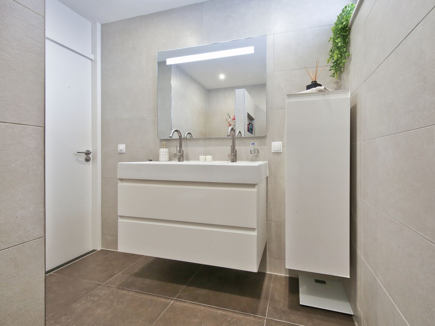 Appartement te koop: Thomsonstraat 142, Badhoevedorp
