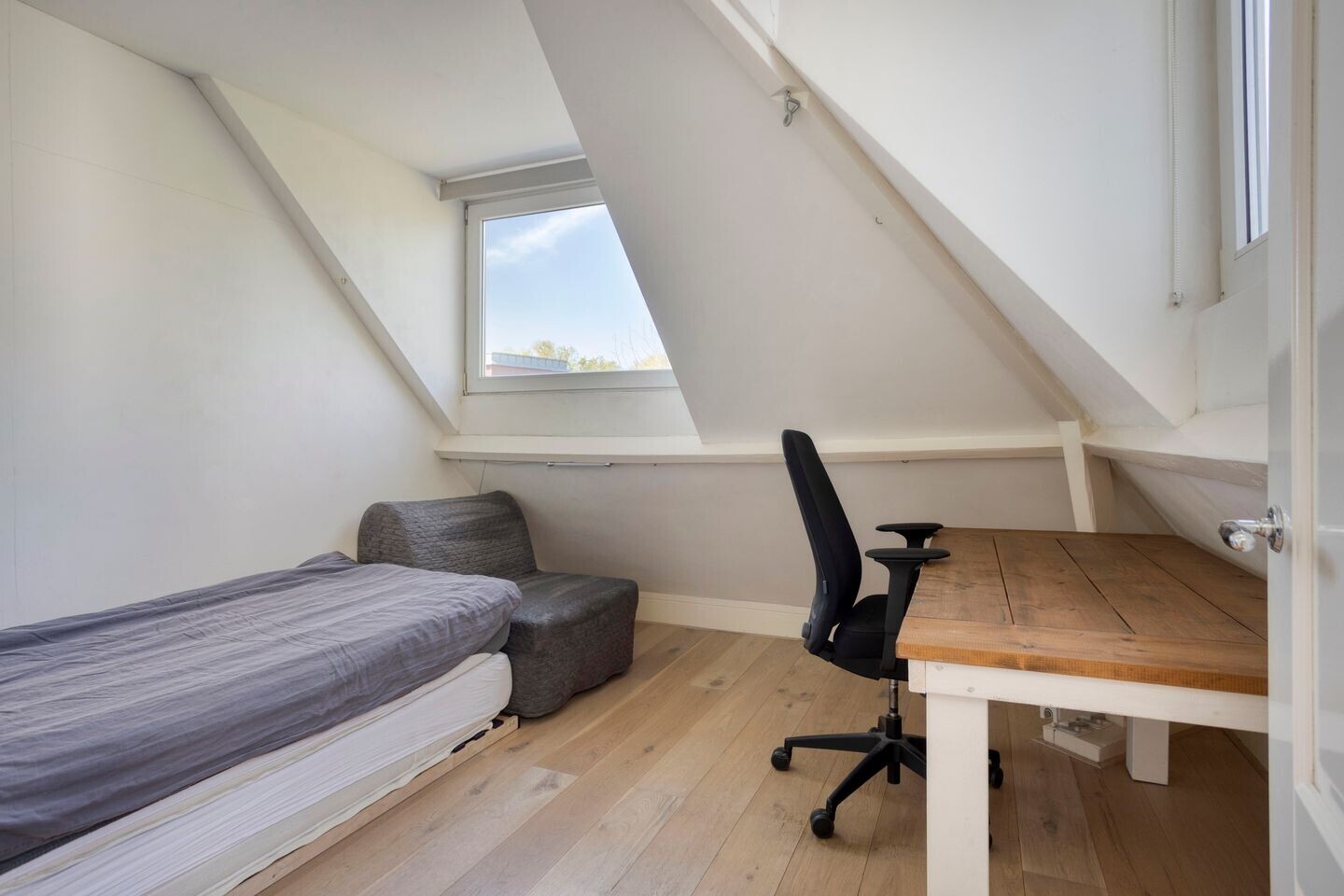 Hoekwoning te koop: Amsterdamseweg 413, Amstelveen