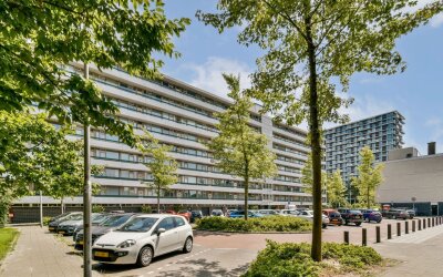 Tiengemeten 77