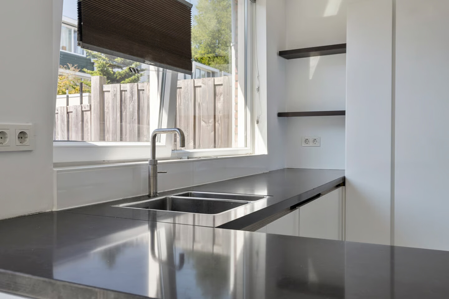 Tussenwoning te koop: Schiermonnikoogstraat 3, Amstelveen