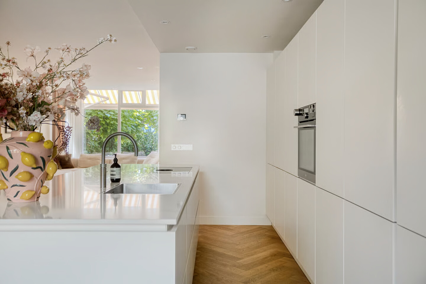Tussenwoning te koop: Biesbosch 6, Amstelveen
