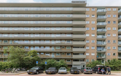 Van Heuven. 466