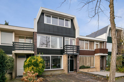 Van Heuven. 594