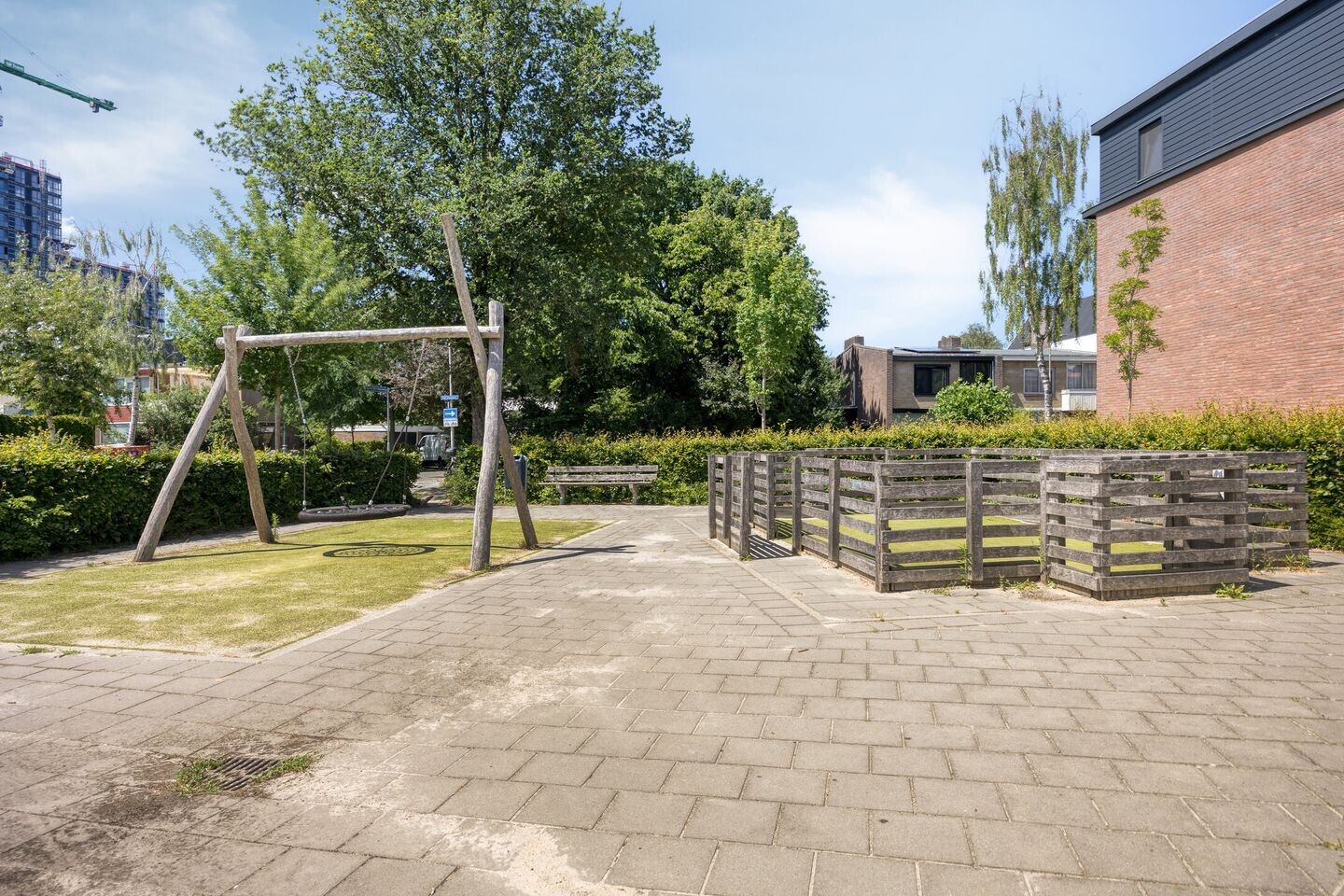 Tussenwoning te koop: Kardinaal de Jongstraat 14, Amstelveen