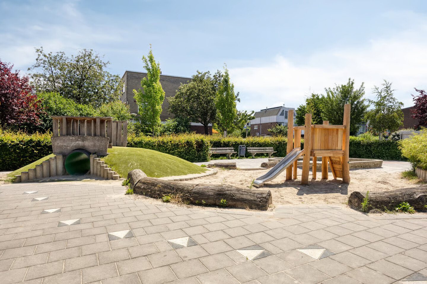 Tussenwoning te koop: Kardinaal de Jongstraat 14, Amstelveen