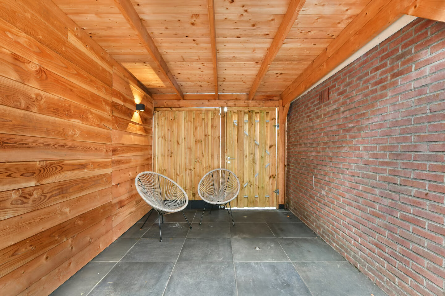 Tussenwoning te koop: Brantwijk 11, Amstelveen