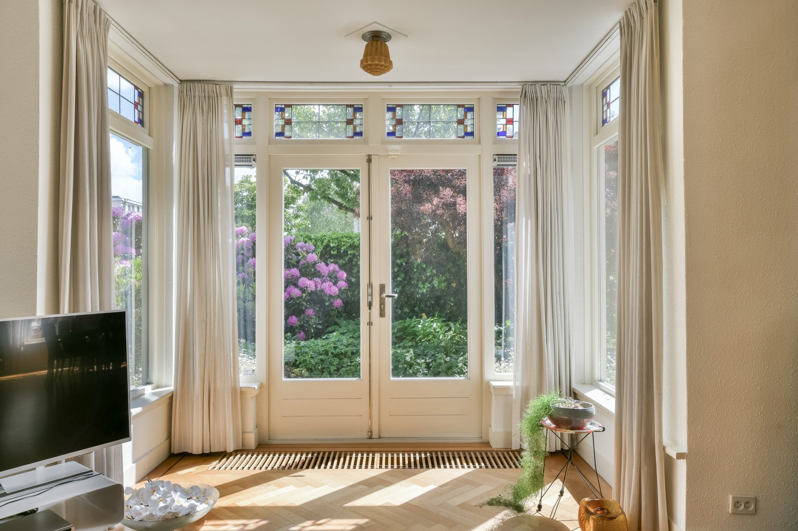 Tussenwoning te koop: Mr. Rendorplaan 15, Amstelveen