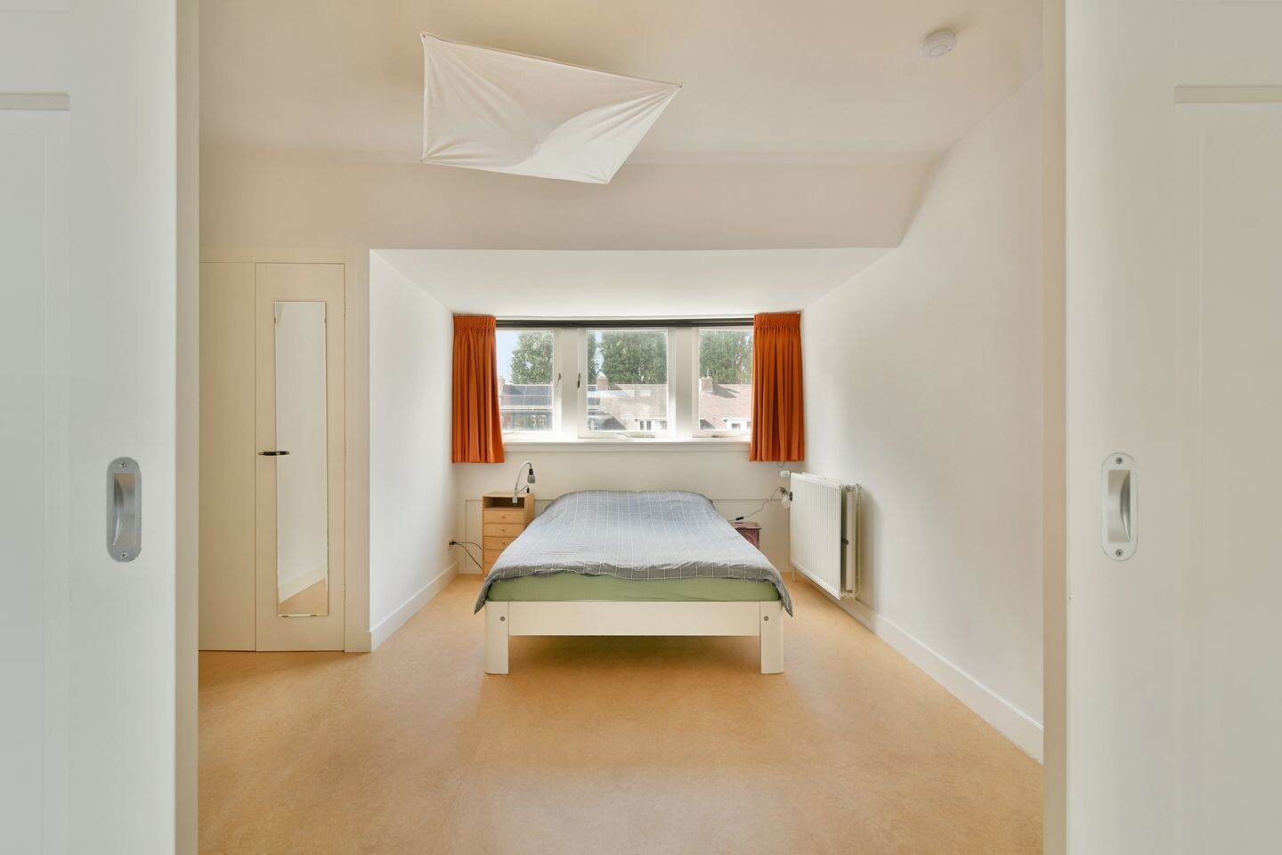 Tussenwoning te koop: Van der Veerelaan 33, Amstelveen