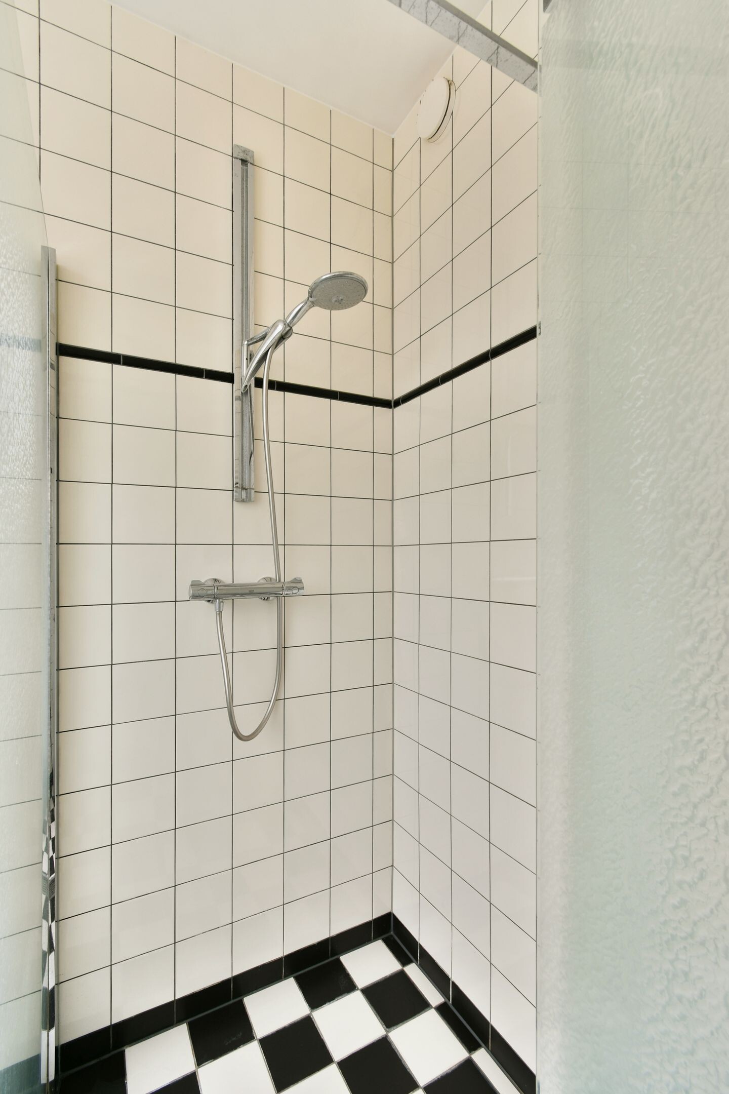 Tussenwoning te koop: Van der Veerelaan 33, Amstelveen