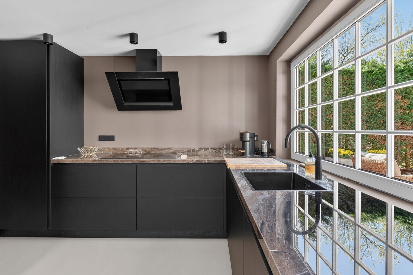 Hoekwoning te koop: Keizer Karelweg 237, Amstelveen