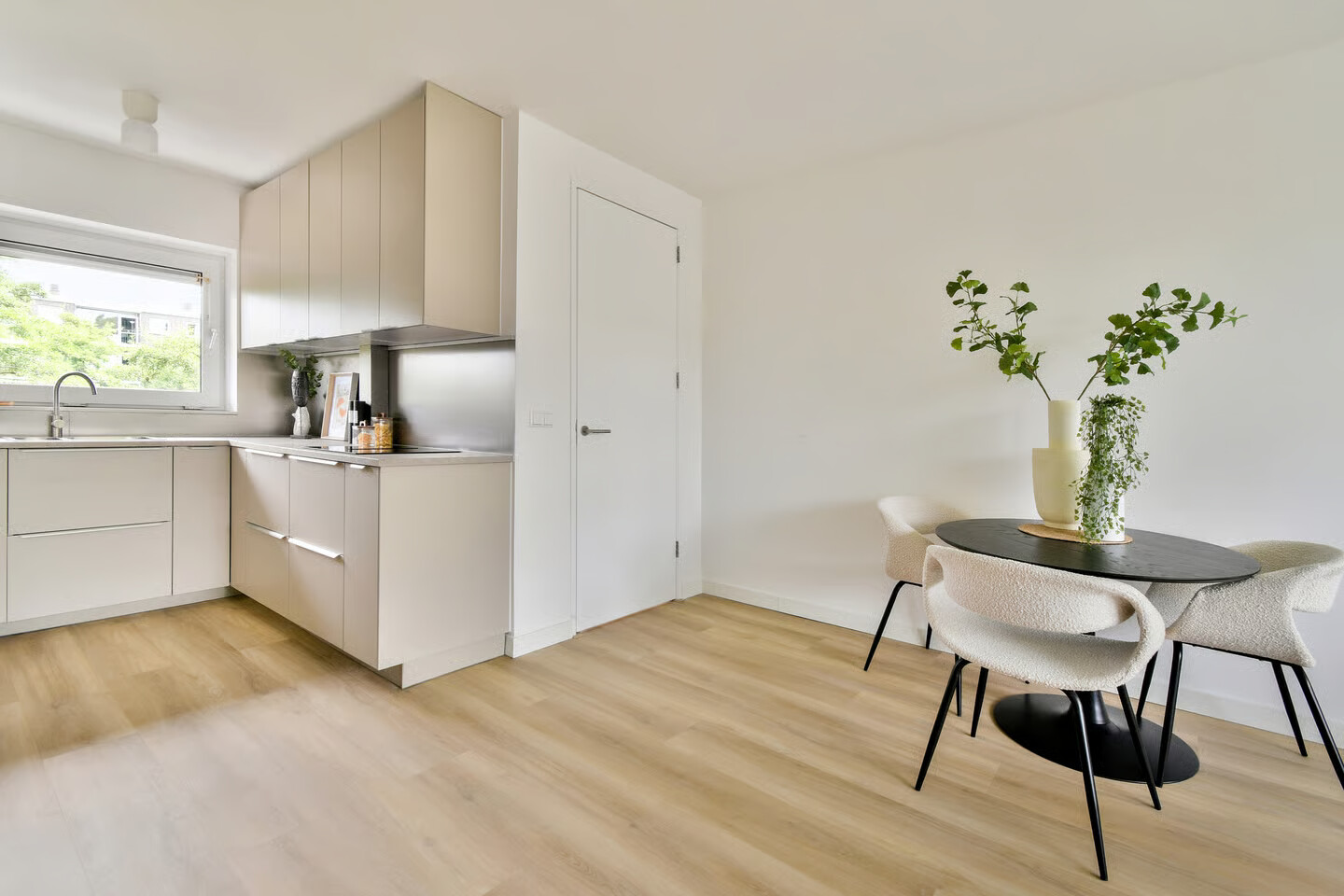 Appartement te koop: Mr. G. Groen van Prinstererlaan 301, Amstelveen