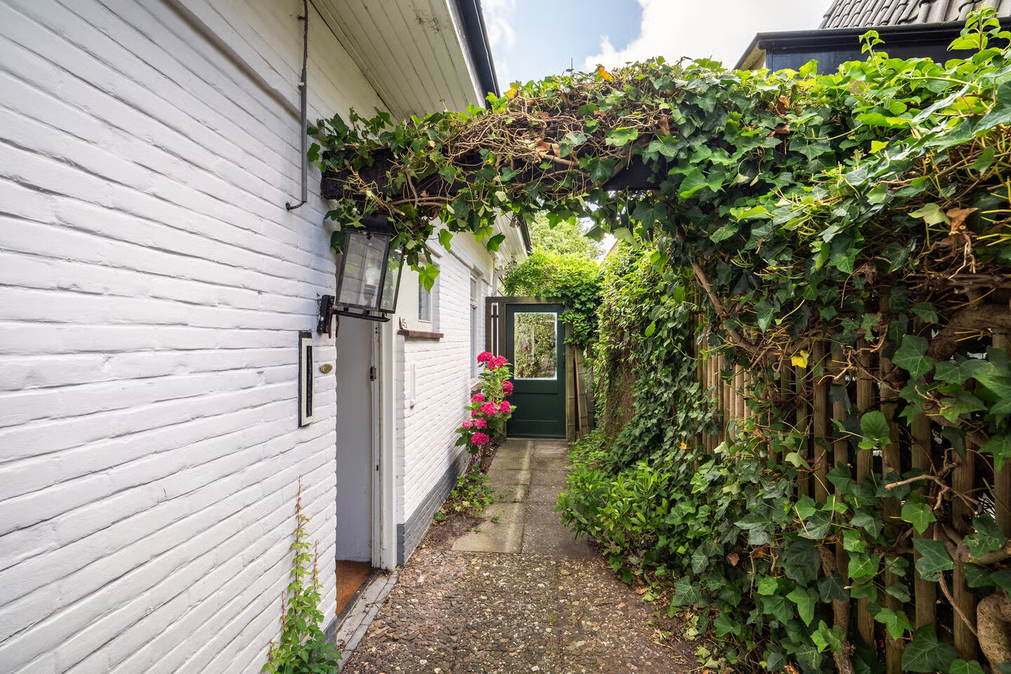 Twee-onder-één-kap te koop: Heemraadschapslaan 45, Amstelveen