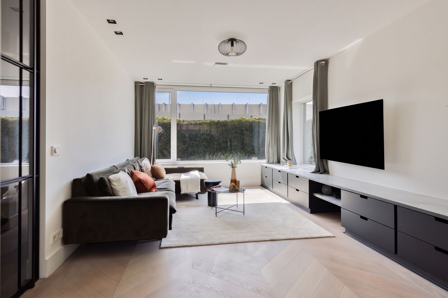 Hoekwoning te koop: Mr. F.A. van Hallweg 30, Amstelveen