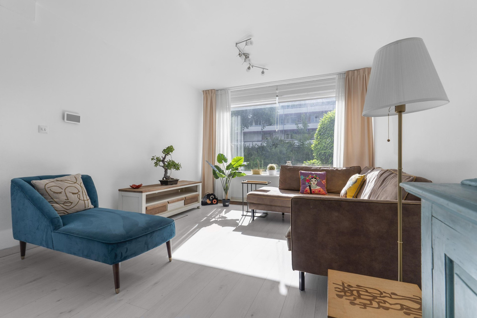 Tussenwoning te koop: Mr. F.A. van Hallweg 47, Amstelveen