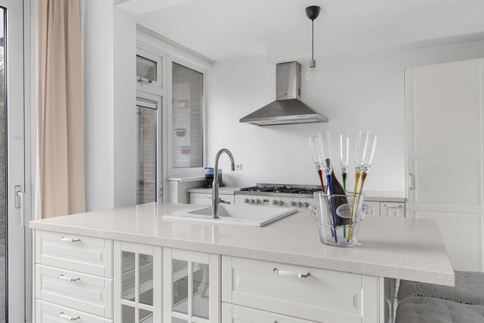 Tussenwoning te koop: Mr. F.A. van Hallweg 47, Amstelveen