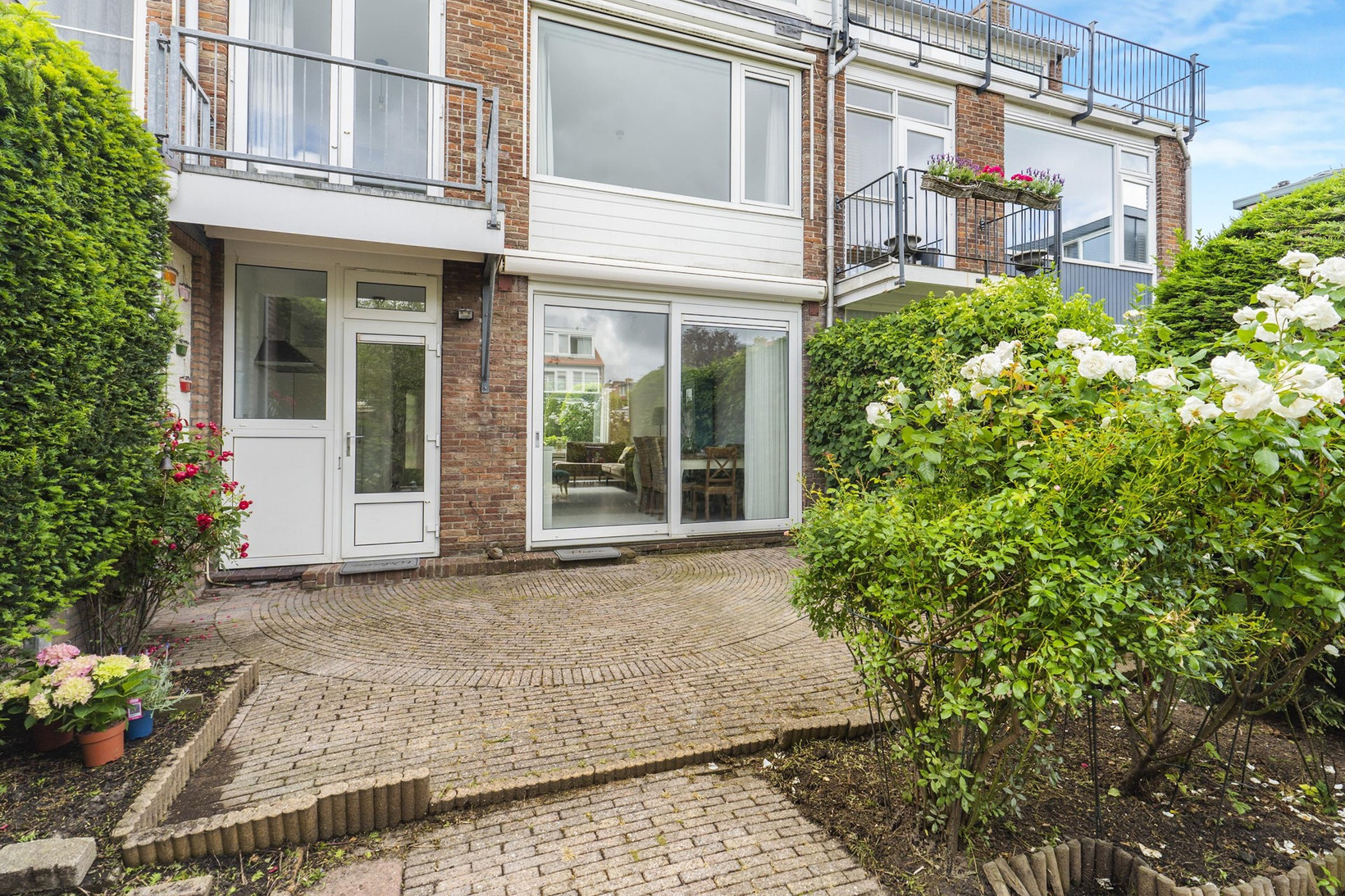 Tussenwoning te koop: Mr. F.A. van Hallweg 47, Amstelveen