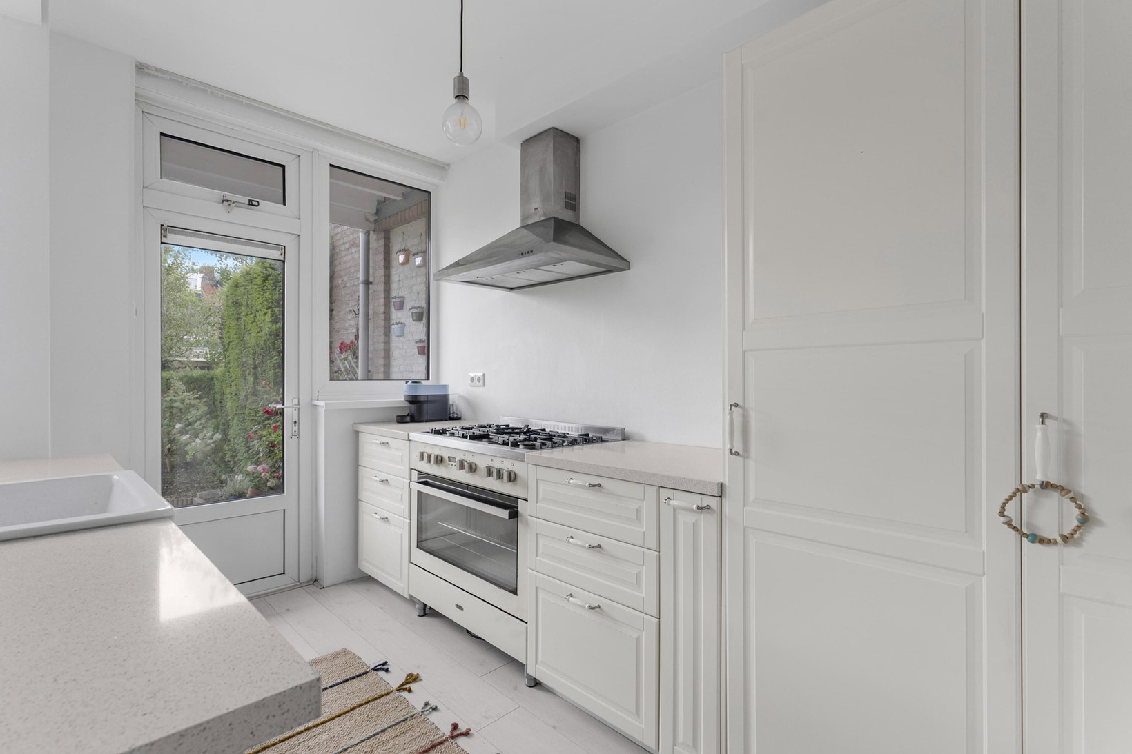 Tussenwoning te koop: Mr. F.A. van Hallweg 47, Amstelveen
