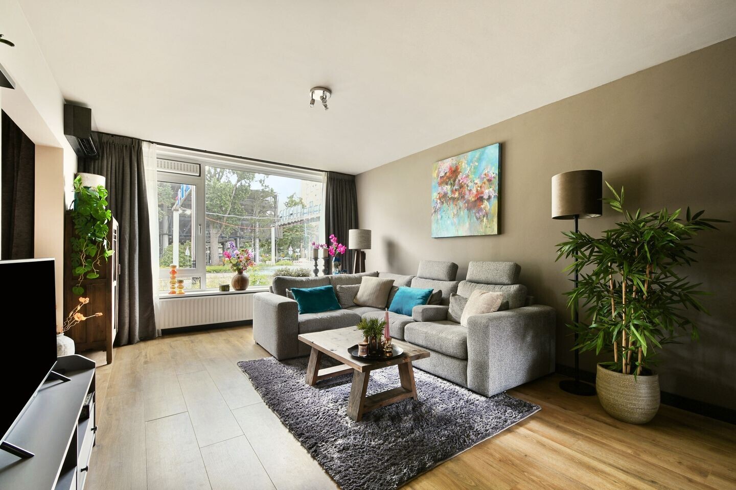 Appartement te koop: Mr. F.A. van Hallweg 58, Amstelveen