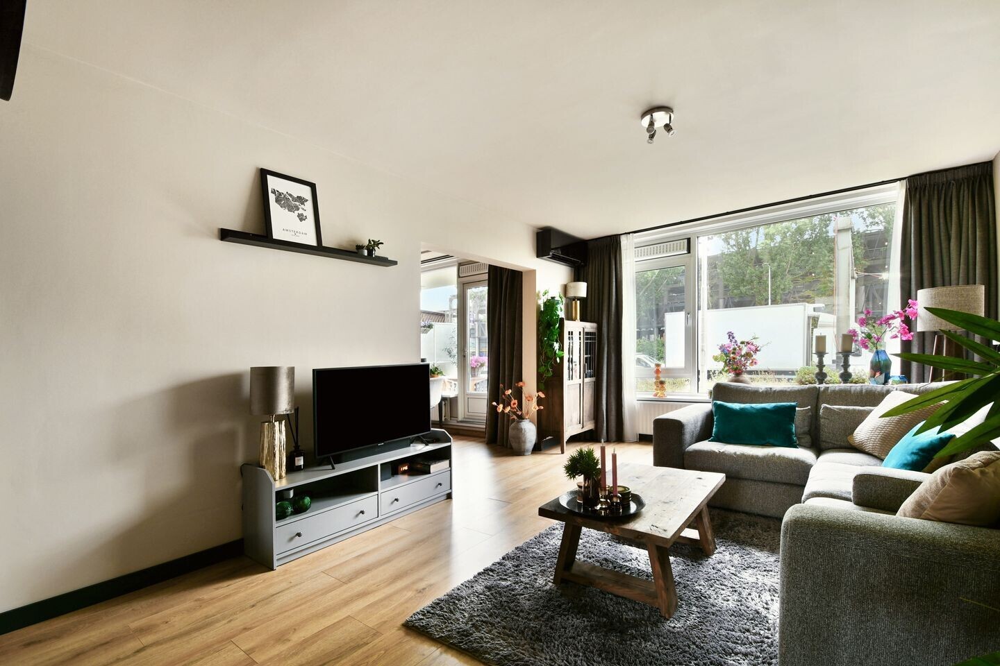 Appartement te koop: Mr. F.A. van Hallweg 58, Amstelveen